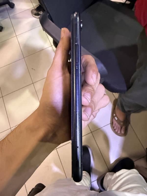 iphone XR 64gb Factory Unlock 2