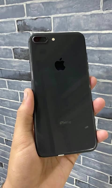 iPhone 8 Plus 6