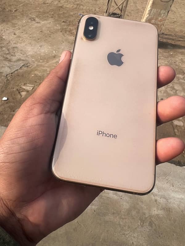 iphone xs for sale gold colour 2