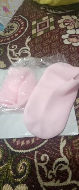 Pair of silicon heel socks (home dilevery) 2