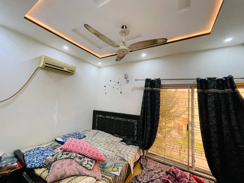 5 Marla Used House For Sale In Bahria Town Lahore 2