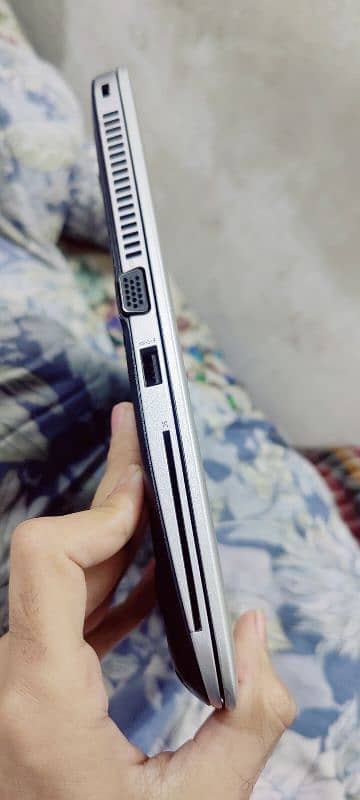 HP Elite Book Laptop 9