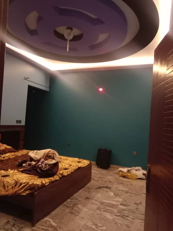 2bed lounge 240 sqy pent house with roof 2nd floor like brand new memon hospital 0