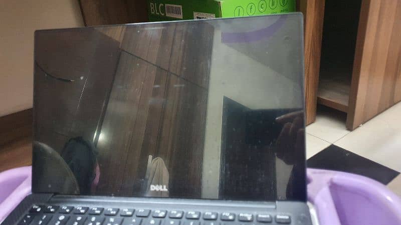 Dell XPS 13 9360, 9/10 condition/ Not a lot item 4