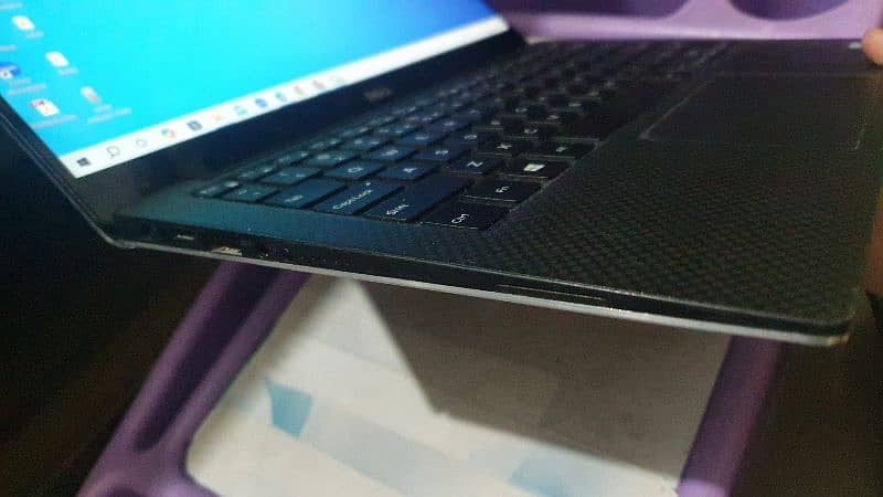 Dell XPS 13 9360, 9/10 condition/ Not a lot item 7