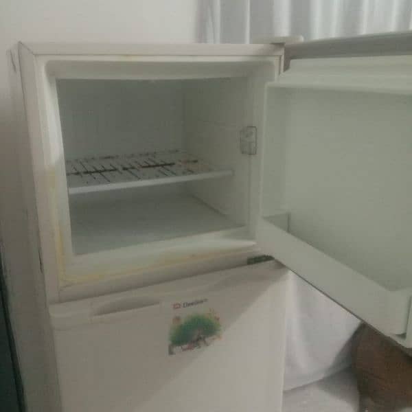 Refrigerator Medium Size 2