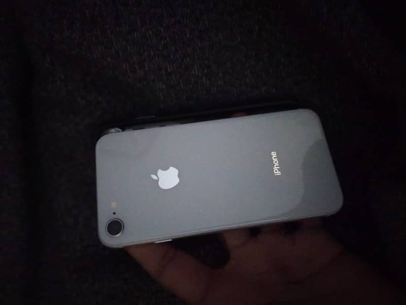 iphone 8 64 GB 0