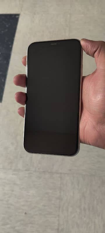 iPhone 11 64gb NON-PTA 3