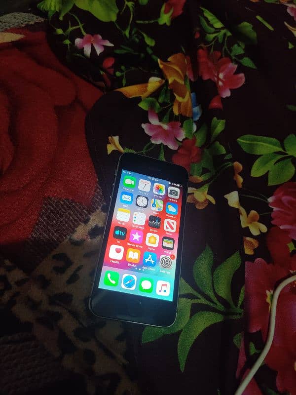 I phone 5s 64Gb 2