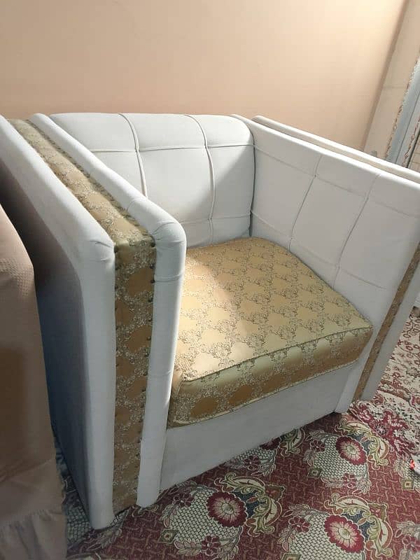 5  seater sofa good condition 0