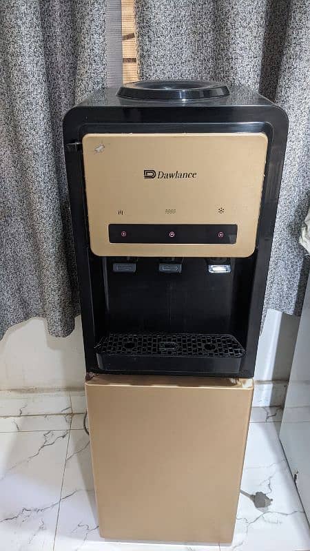 water dispenser & refrigerator 0