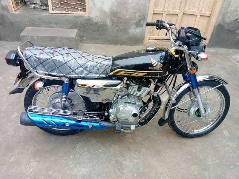 honda 125 salf 11