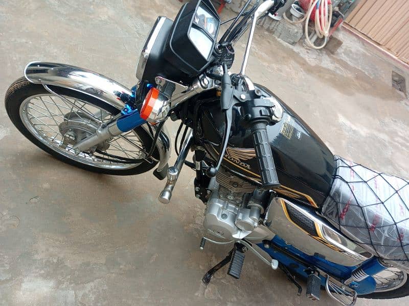 honda 125 salf 12