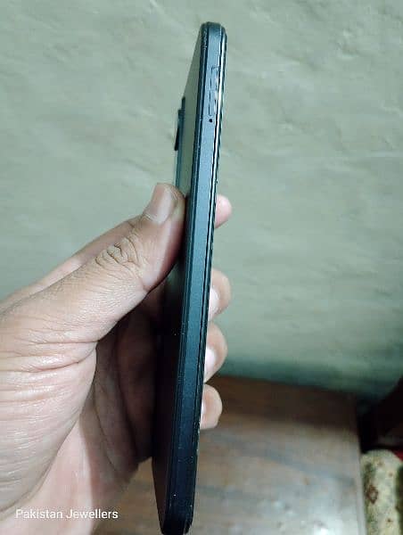 Infinix Note 11 complete box 2