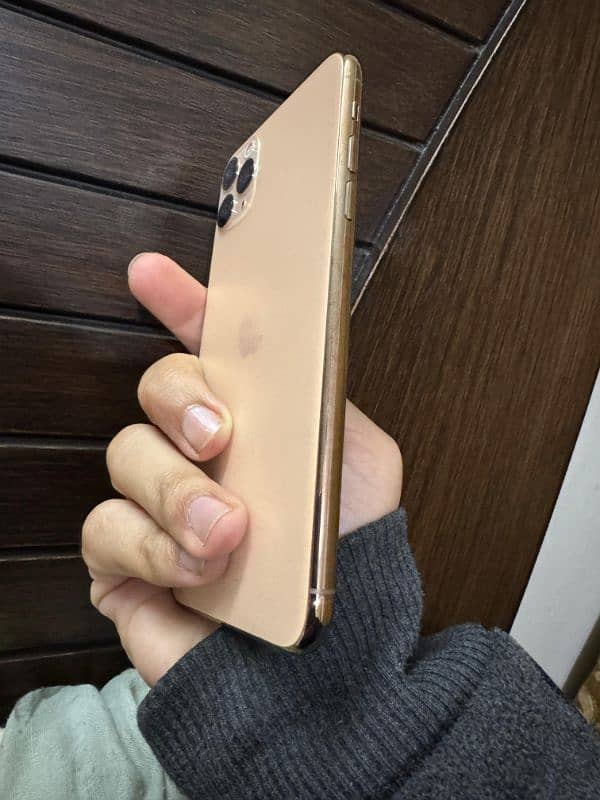 iphone 11 Pro Max PTA Approved 2