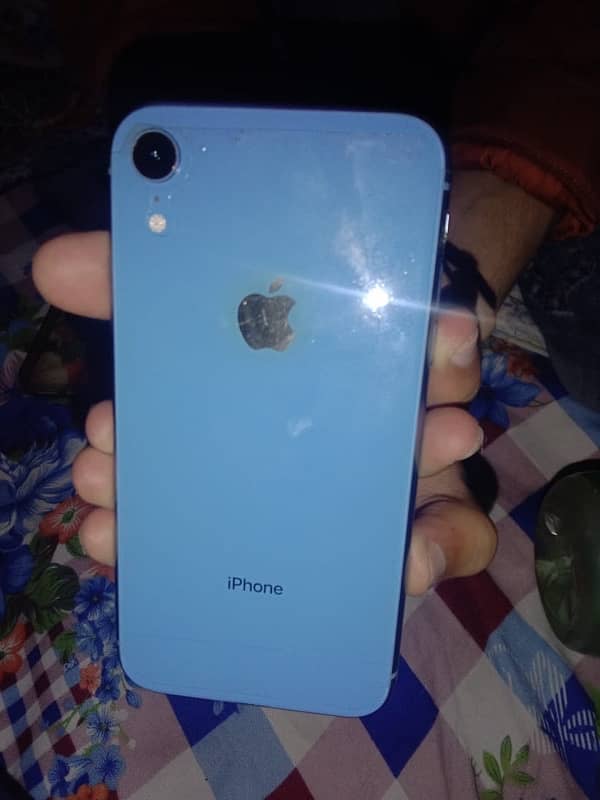 iPhone XR 0