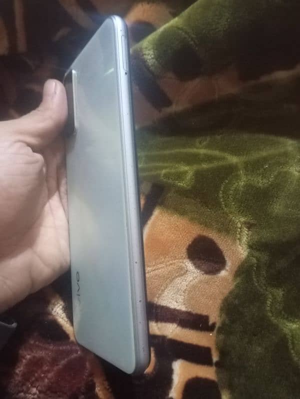 Vivo y20 for sale 2