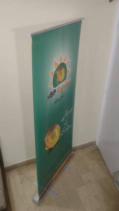 Roll-up Standee/ Banner