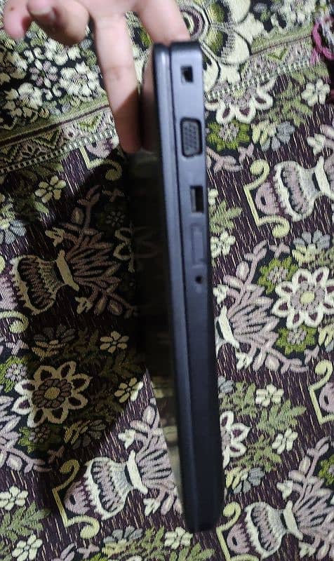 Dell latitude 5580 jus like new 3