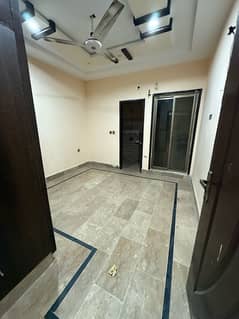 Upper Portion For Rent (New Farid Town)