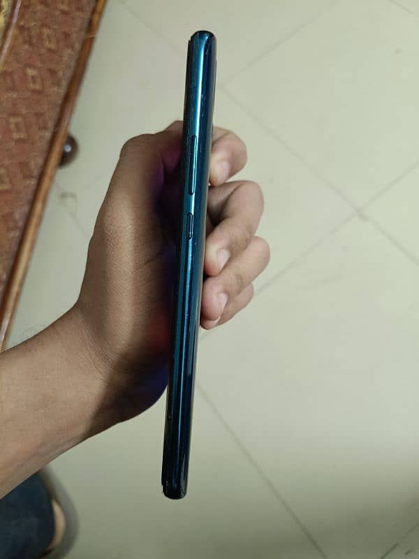 Huawei Y19 prime 4