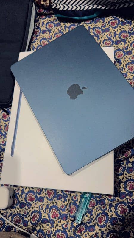 Macbook m3 air 2