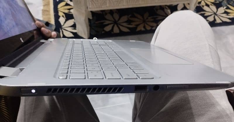 HP Envy 15 | x360 | i7 5th gen | 16gb Ram | Touchscreen 2