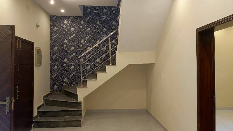 Bahria Orchard Phase 2 House For sale Sized 5 Marla 6