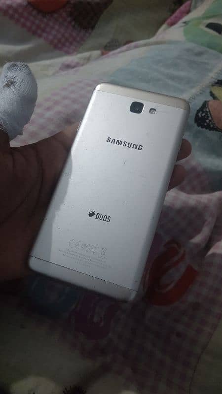 Samsung Galaxy J7 prime 3/16 5