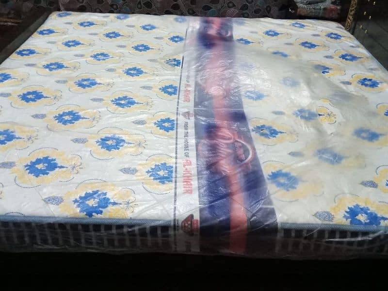 Deluxe Mattress in New Condition 2