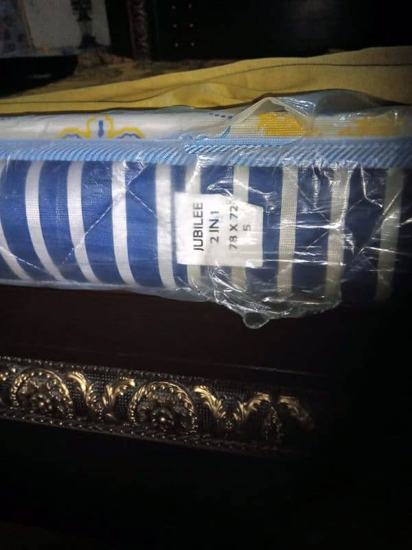 Deluxe Mattress in New Condition 3