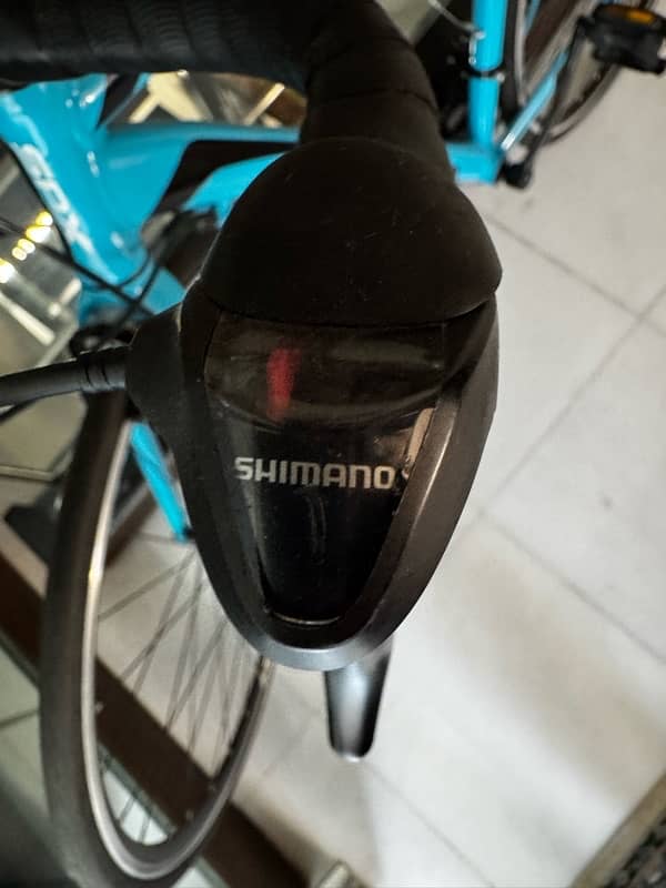 ROAD BIKE ( SHIMANO EQUIPMENT ) 1