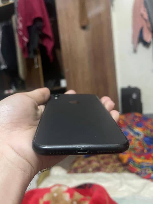 iPhone XR 64GB 3