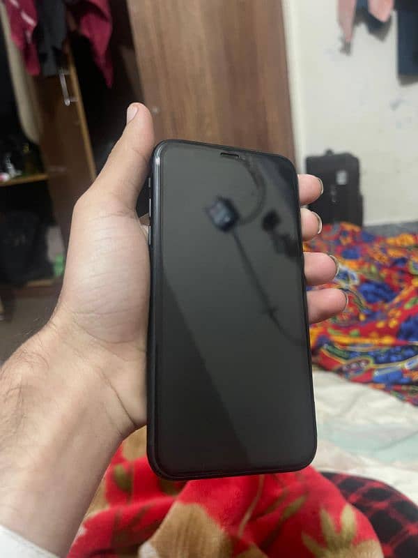 iPhone XR 64GB 4