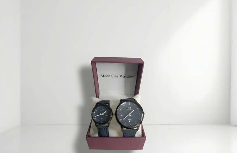 Couple watch 0