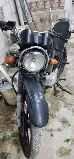 yamaha YBR 125 G 2016 model exellent condition everything perfect