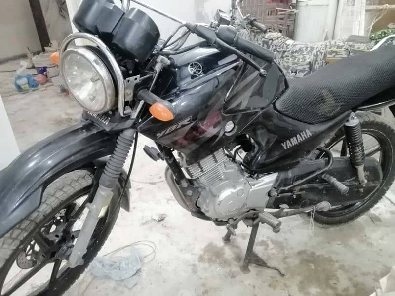 yamaha YBR 125 G 2016 model exellent condition everything perfect 2