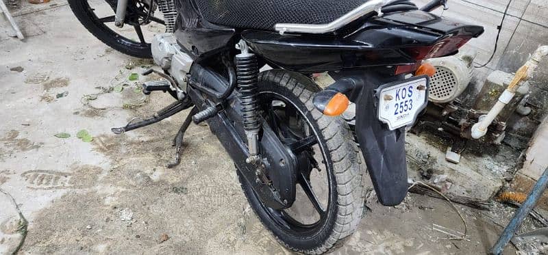 yamaha YBR 125 G 2016 model exellent condition everything perfect 9