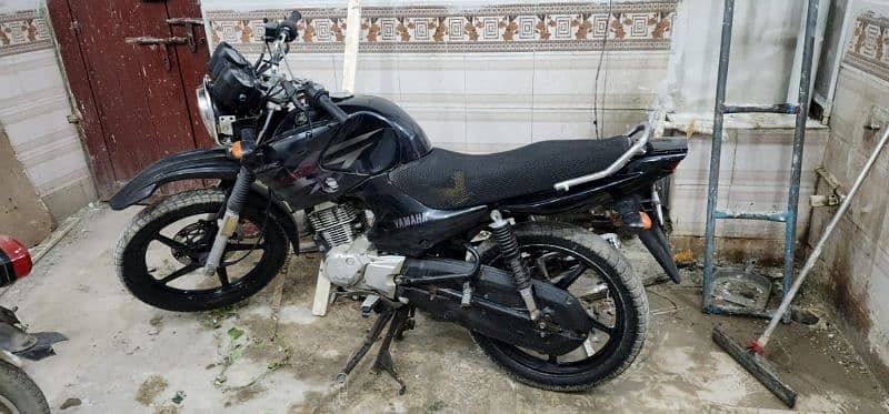 yamaha YBR 125 G 2016 model exellent condition everything perfect 11