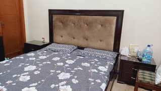 bedroom ka Pura set