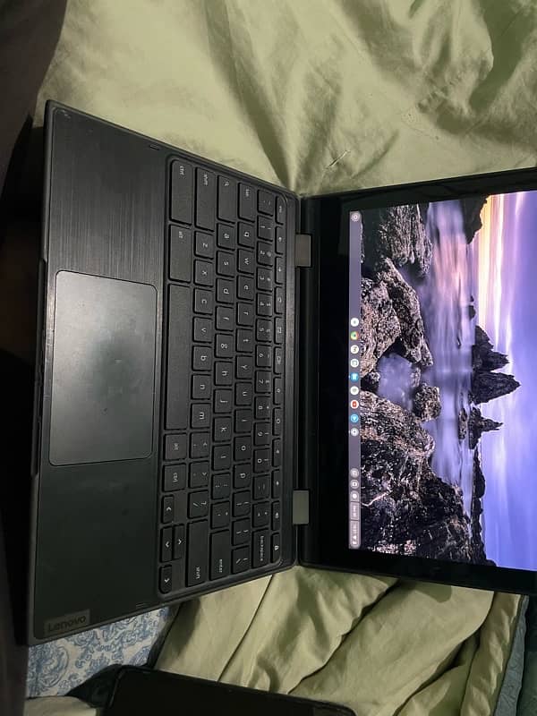 Lenovo chrome book 300 e 7