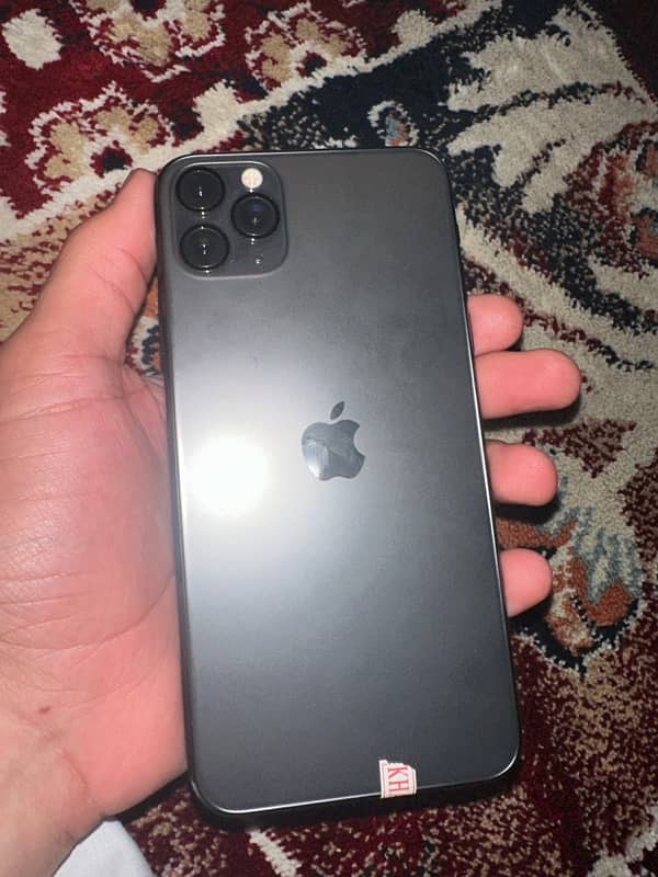 iPhone 11 Pro Max 0