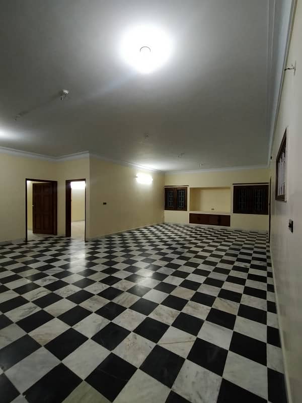 DEFENCE 1525 YARDS BUNGALOW FOR SALE WITH BASEMENT 30