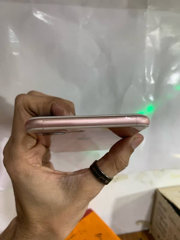 iPhone 7plus 32gb Non PTA 4