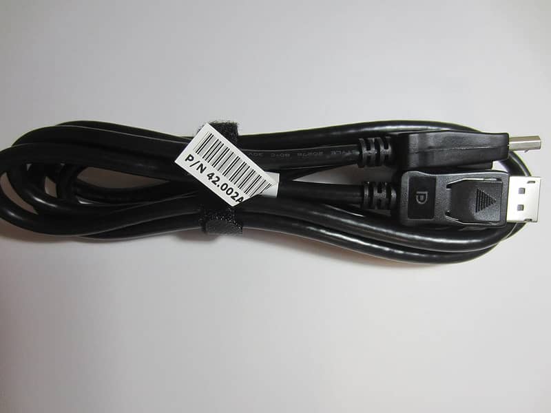 Display Port Cable 1