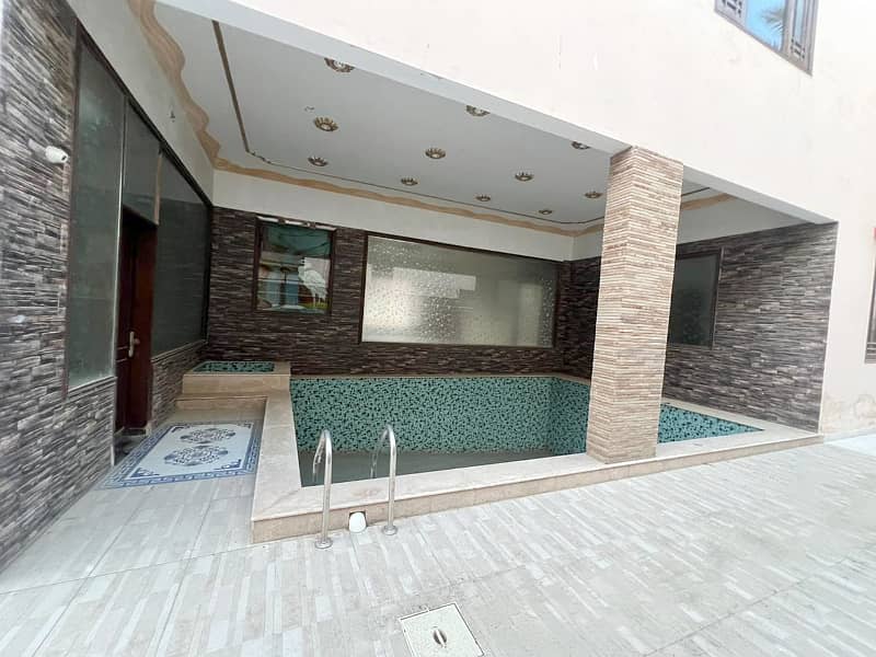 DEFENCE 2000 YARDS BUNGALOW FOR RENT SWIMMING POOL BASEMENT LIFT 0