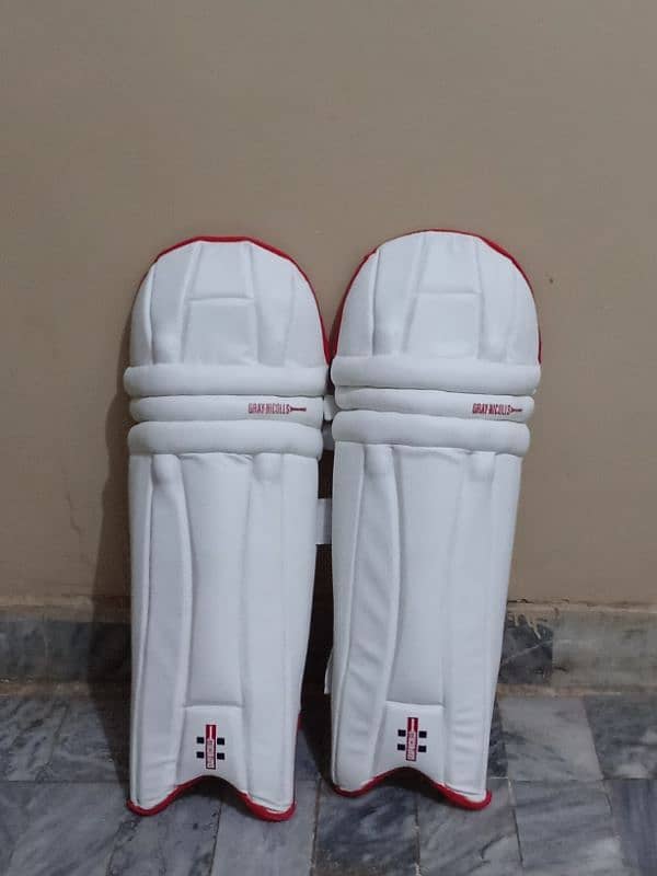 GRAY NICOLLS BATING PADS 0