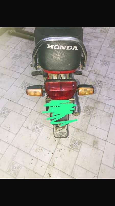 Honda CD70 2022 model 3