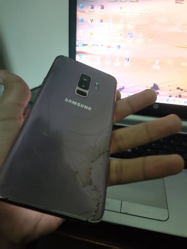 Samsung S9 plus purple color 3