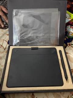 Pen and touch tablet